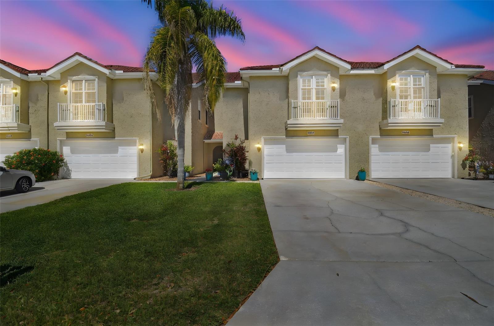 21205 CALLE ROSA DR #10, LAND O LAKES, FL, 34637