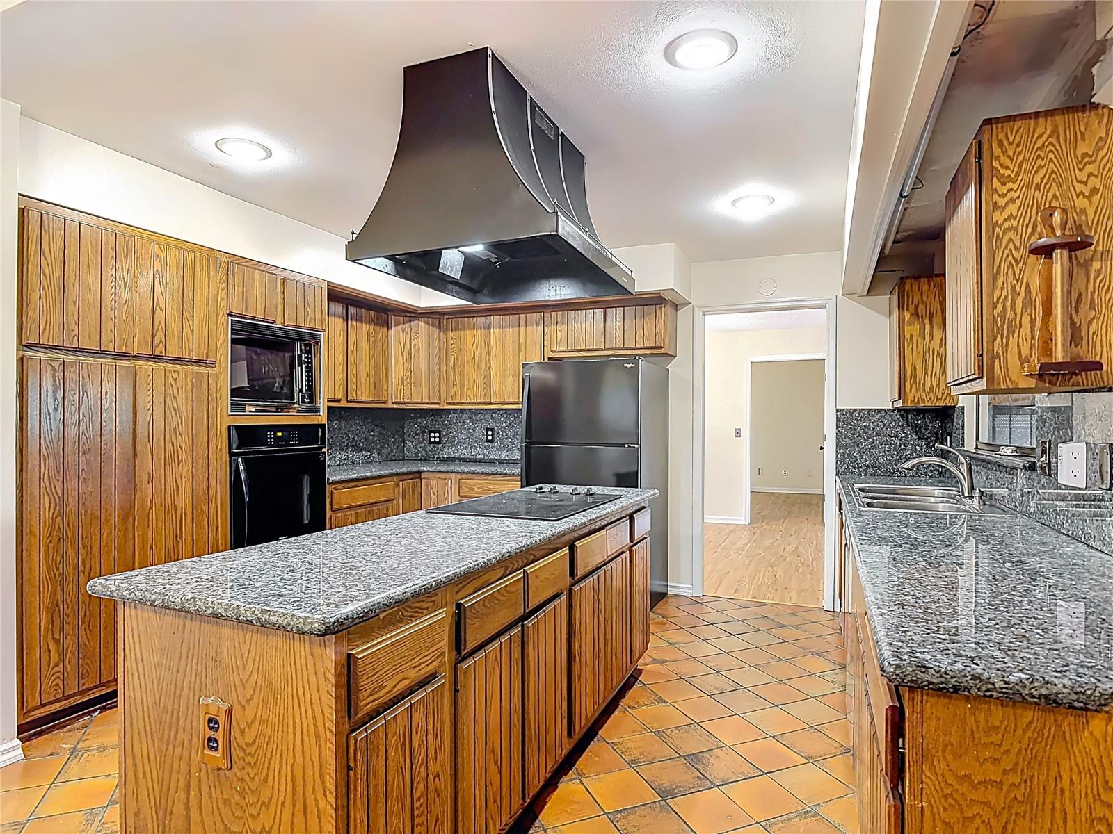 318 MITNIK DR, DELTONA, FL, 32738