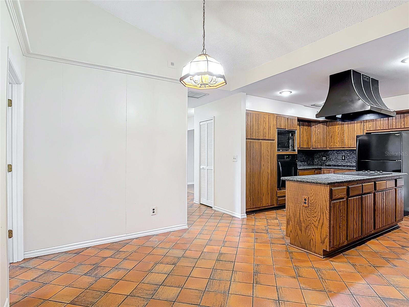 318 MITNIK DR, DELTONA, FL, 32738