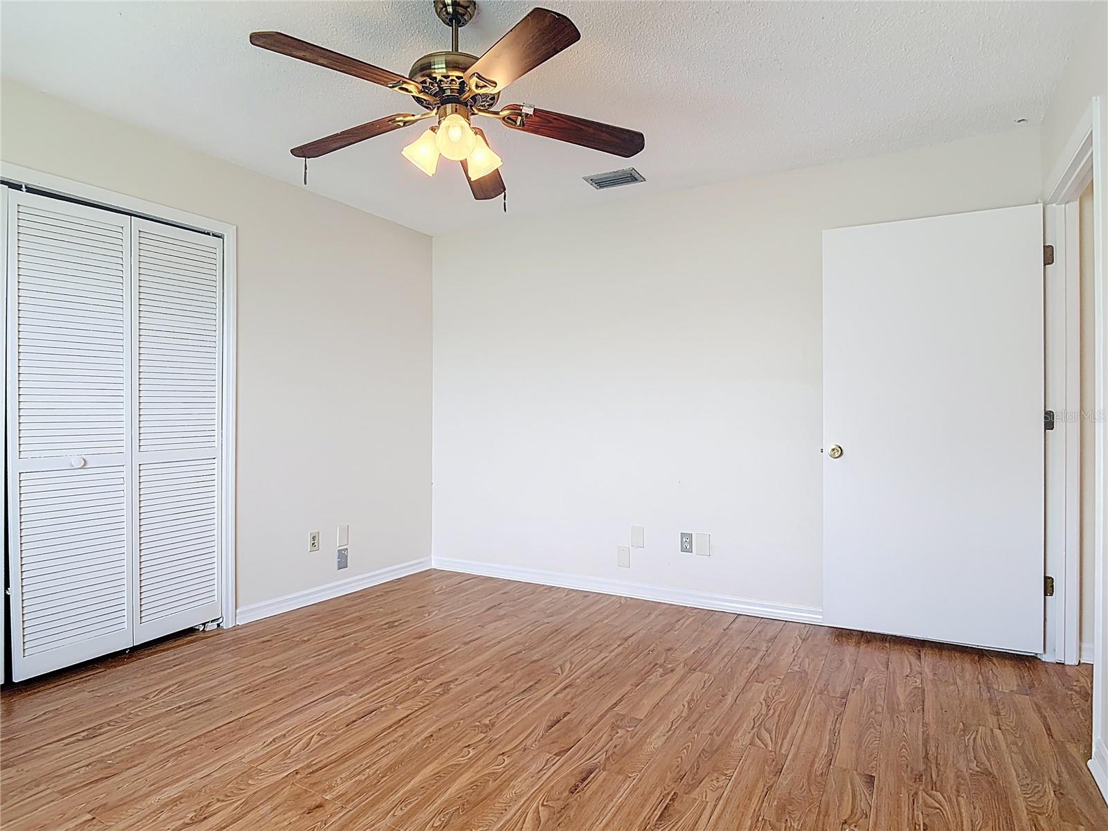 318 MITNIK DR, DELTONA, FL, 32738