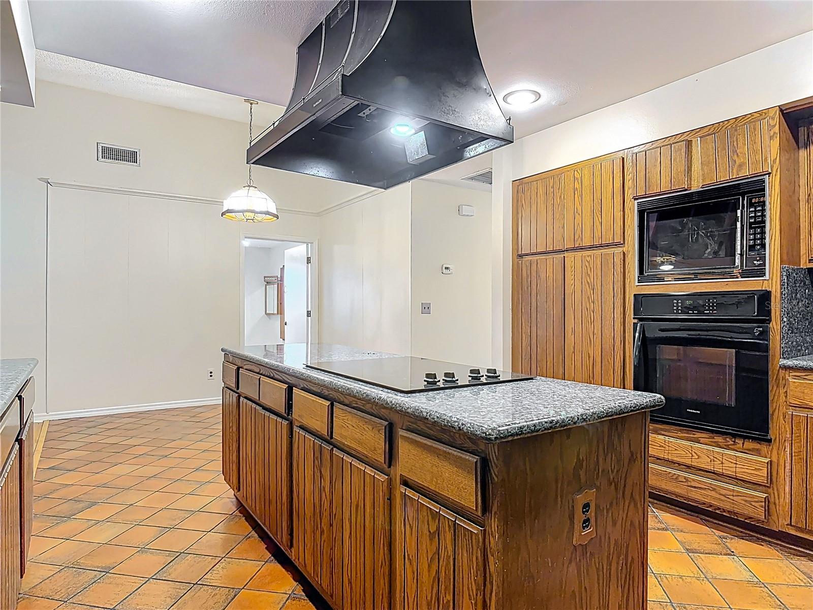 318 MITNIK DR, DELTONA, FL, 32738