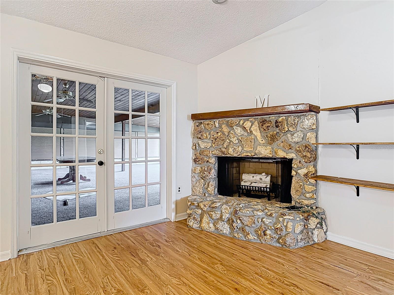 318 MITNIK DR, DELTONA, FL, 32738