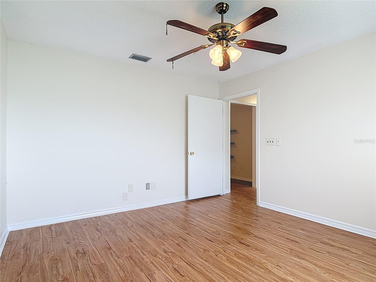 318 MITNIK DR, DELTONA, FL, 32738