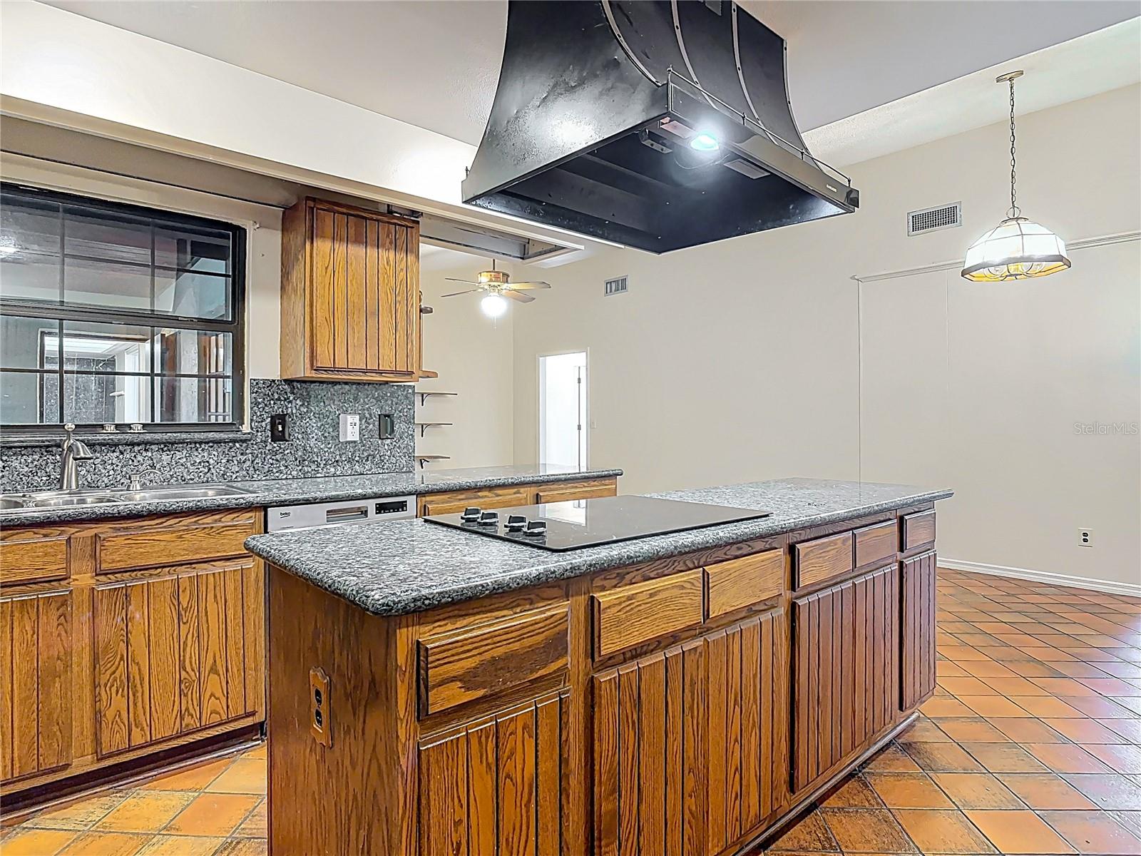 318 MITNIK DR, DELTONA, FL, 32738