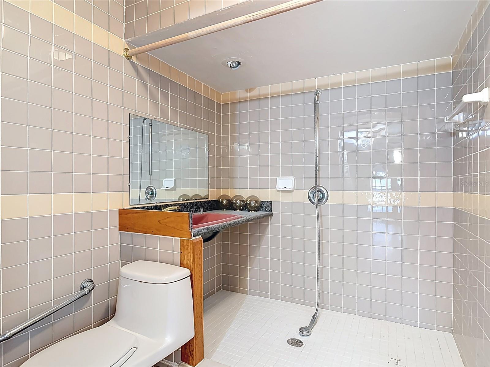 318 MITNIK DR, DELTONA, FL, 32738