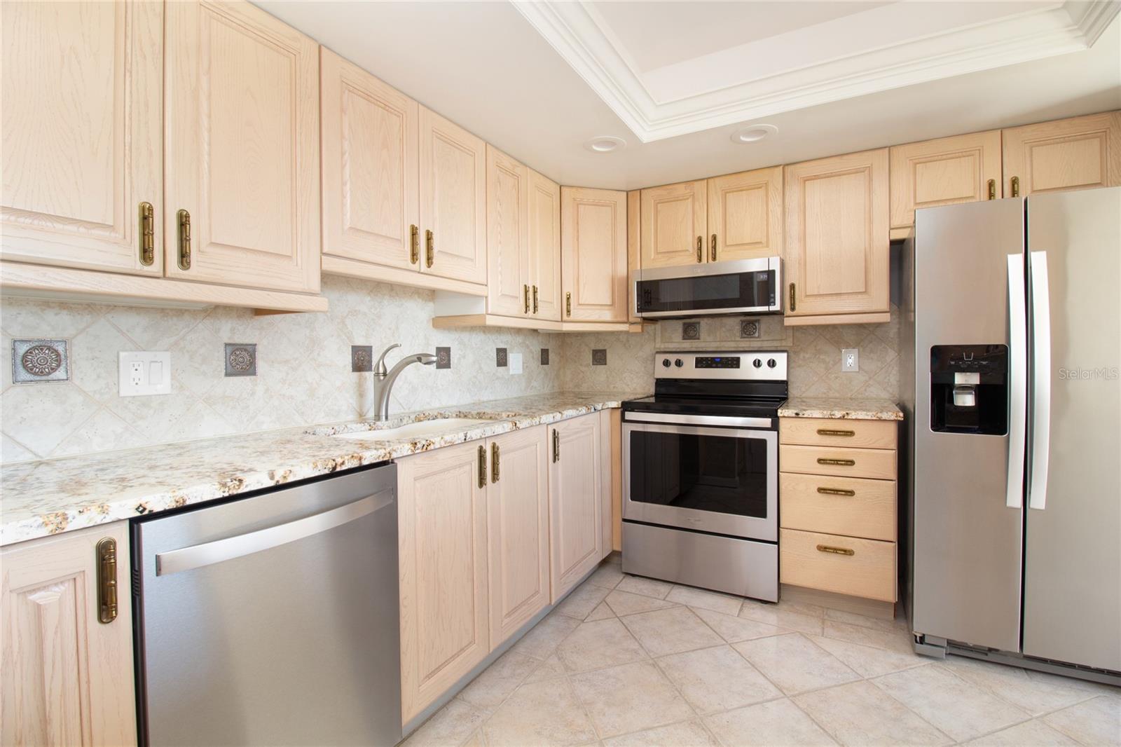 1621 GULF BLVD #308, CLEARWATER BEACH, FL, 33767
