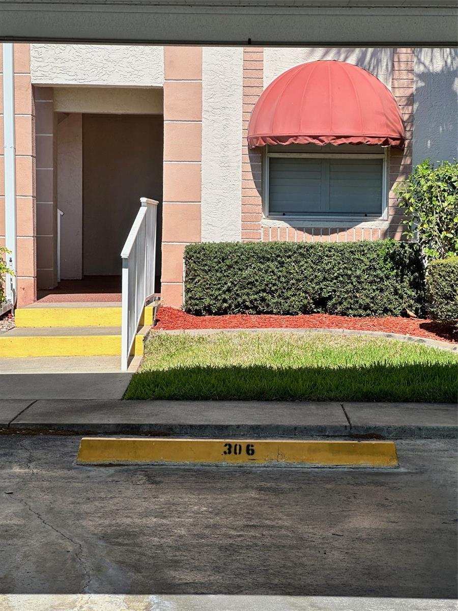 6505 STONE RIVER RD #306, BRADENTON, FL, 34203