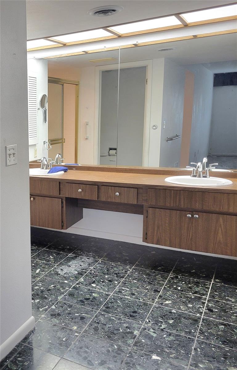 3021 COUNTRYSIDE BLVD #26A, CLEARWATER, FL, 33761