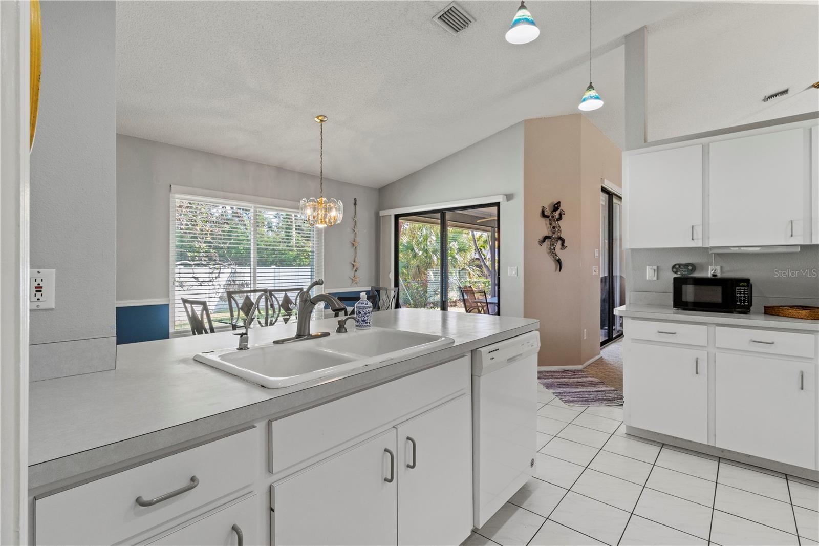 3243 SUNSET BEACH DR, VENICE, FL, 34293