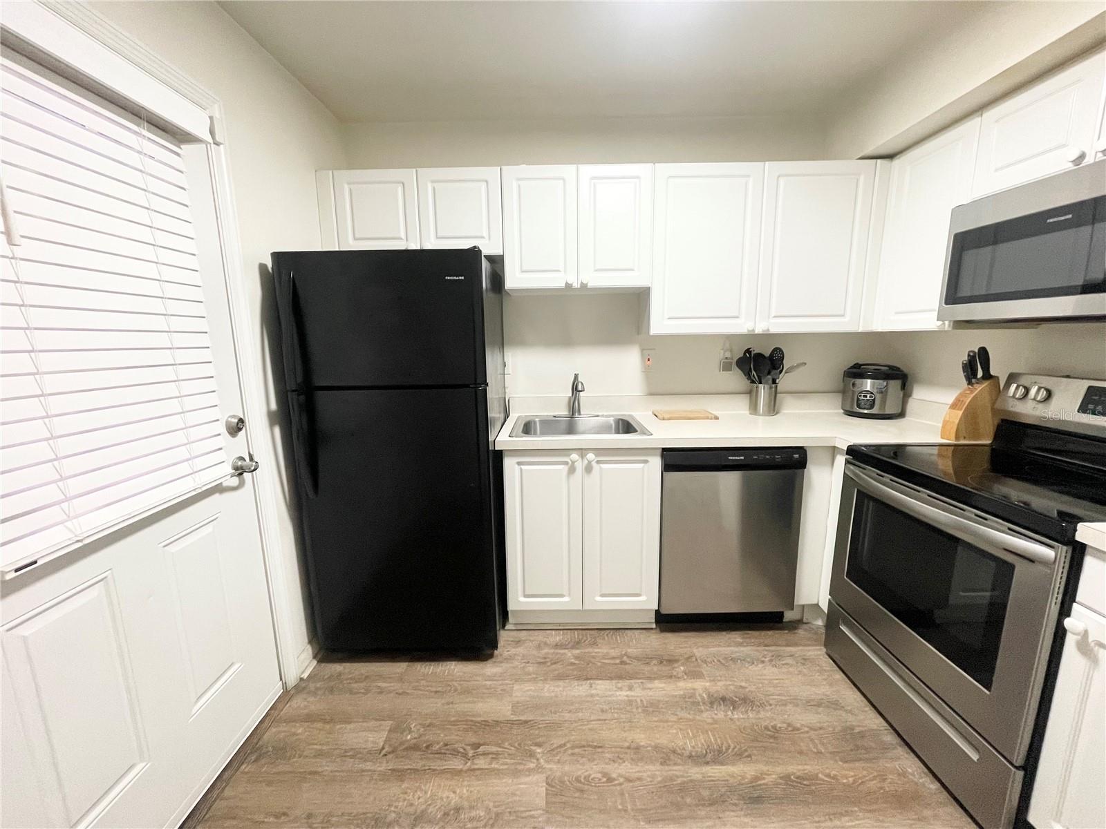 320 OAK ROSE LN #102, TAMPA, FL, 33612