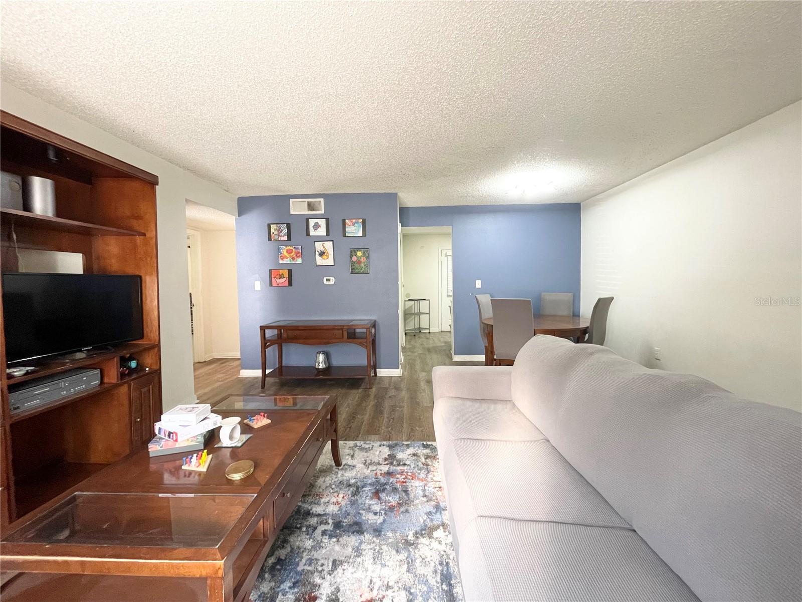 320 OAK ROSE LN #102, TAMPA, FL, 33612