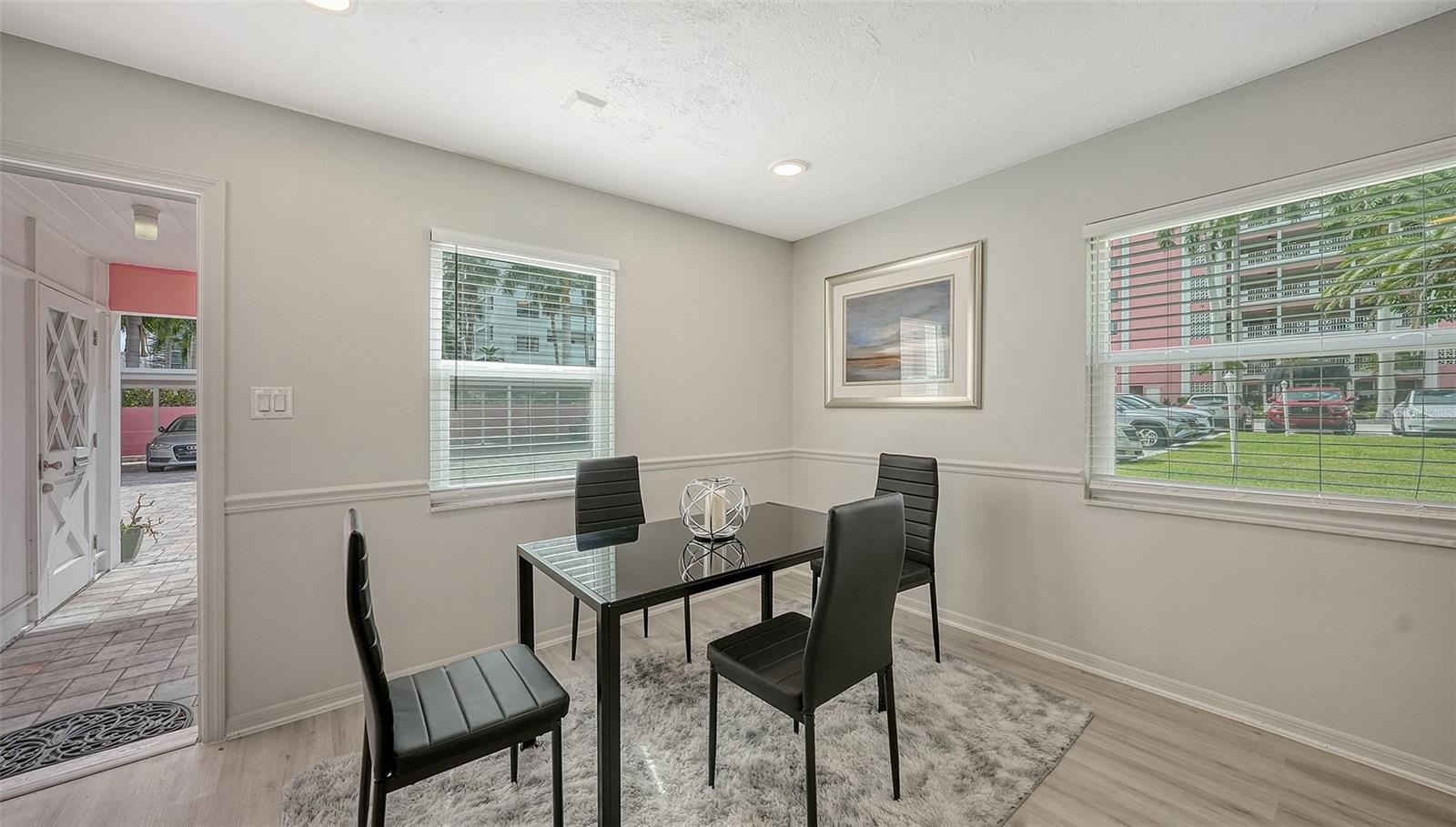 37 SUNSET DR #12, SARASOTA, FL, 34236