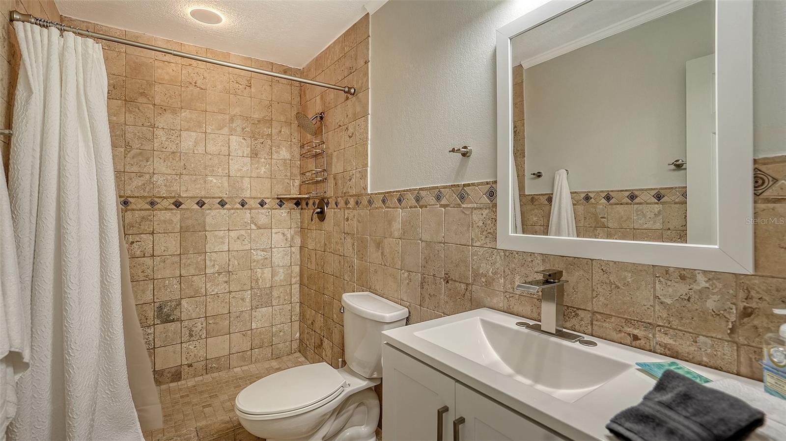 37 SUNSET DR #12, SARASOTA, FL, 34236