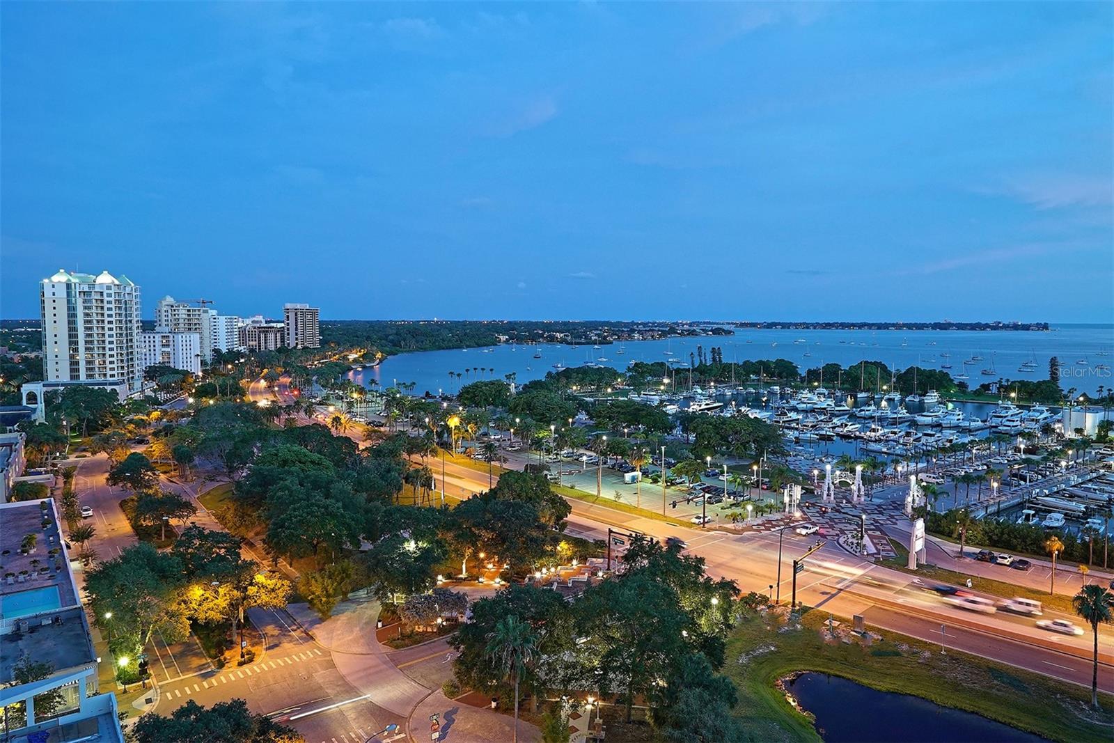 37 SUNSET DR #12, SARASOTA, FL, 34236