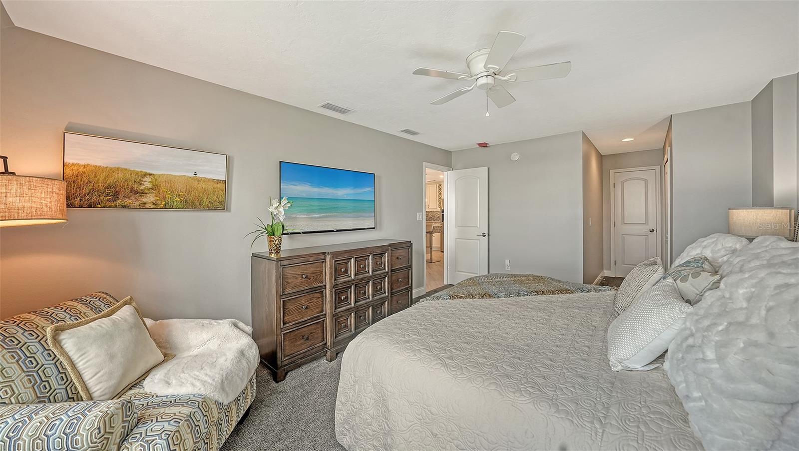 37 SUNSET DR #12, SARASOTA, FL, 34236