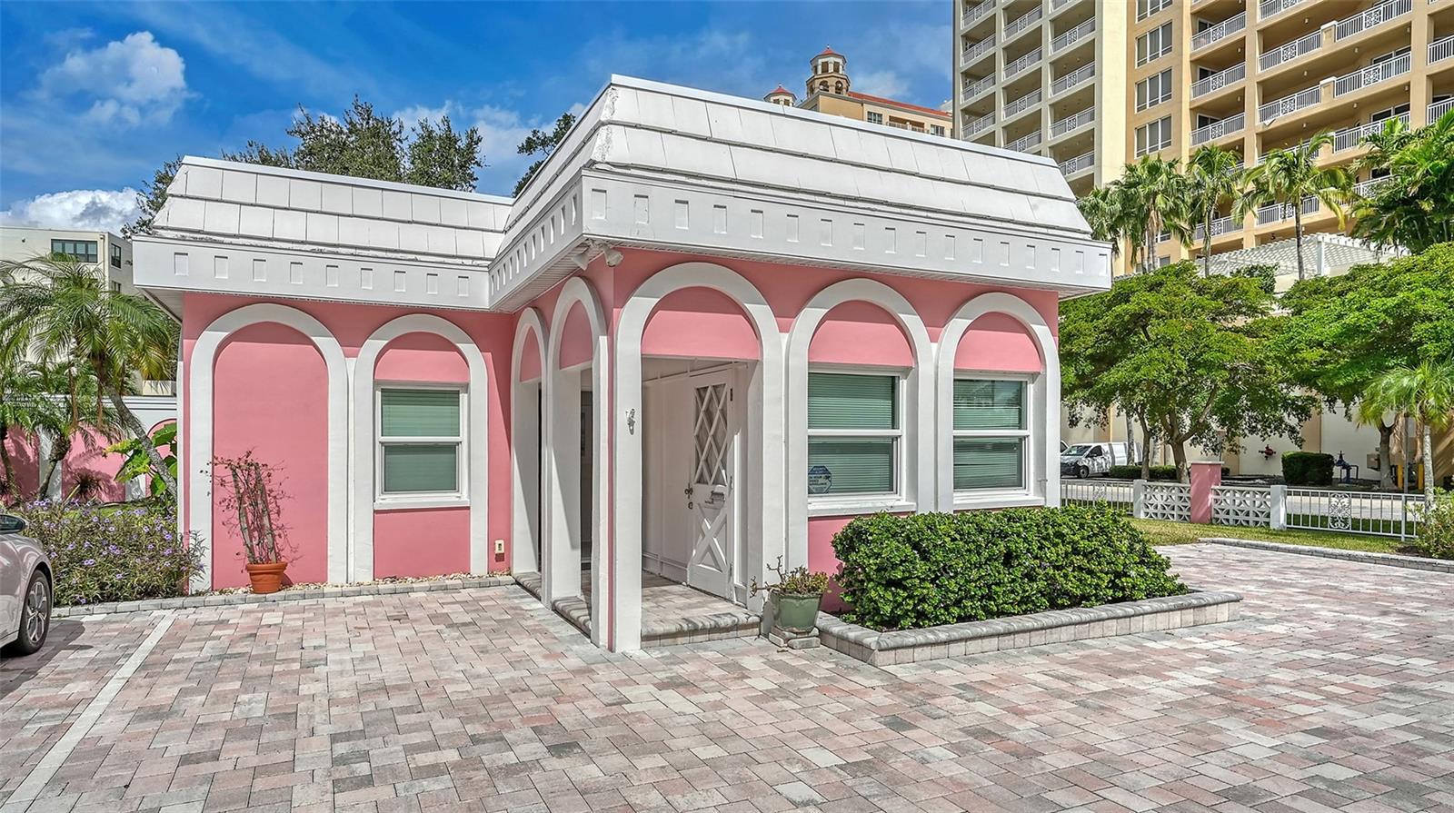 37 SUNSET DR #12, SARASOTA, FL, 34236