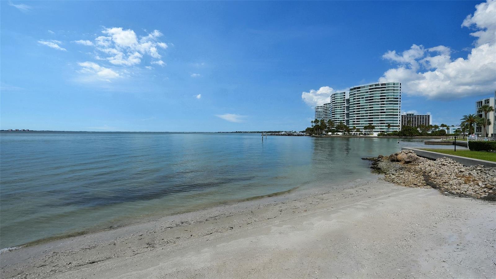 37 SUNSET DR #12, SARASOTA, FL, 34236