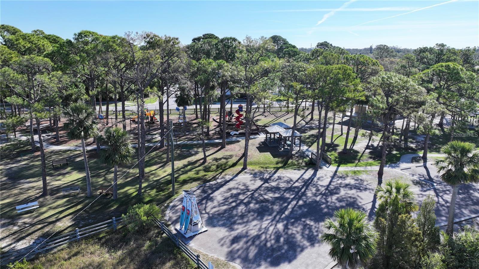 2462 INDIAN TRL E, PALM HARBOR, FL, 34683
