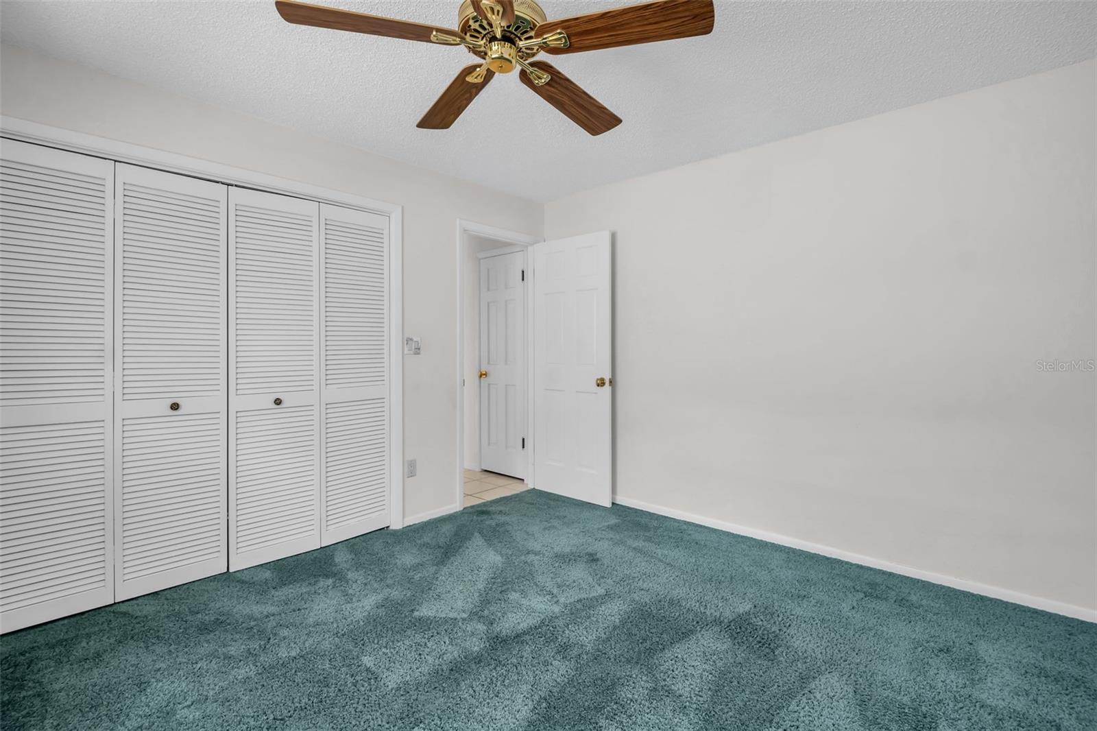 2462 INDIAN TRL E, PALM HARBOR, FL, 34683
