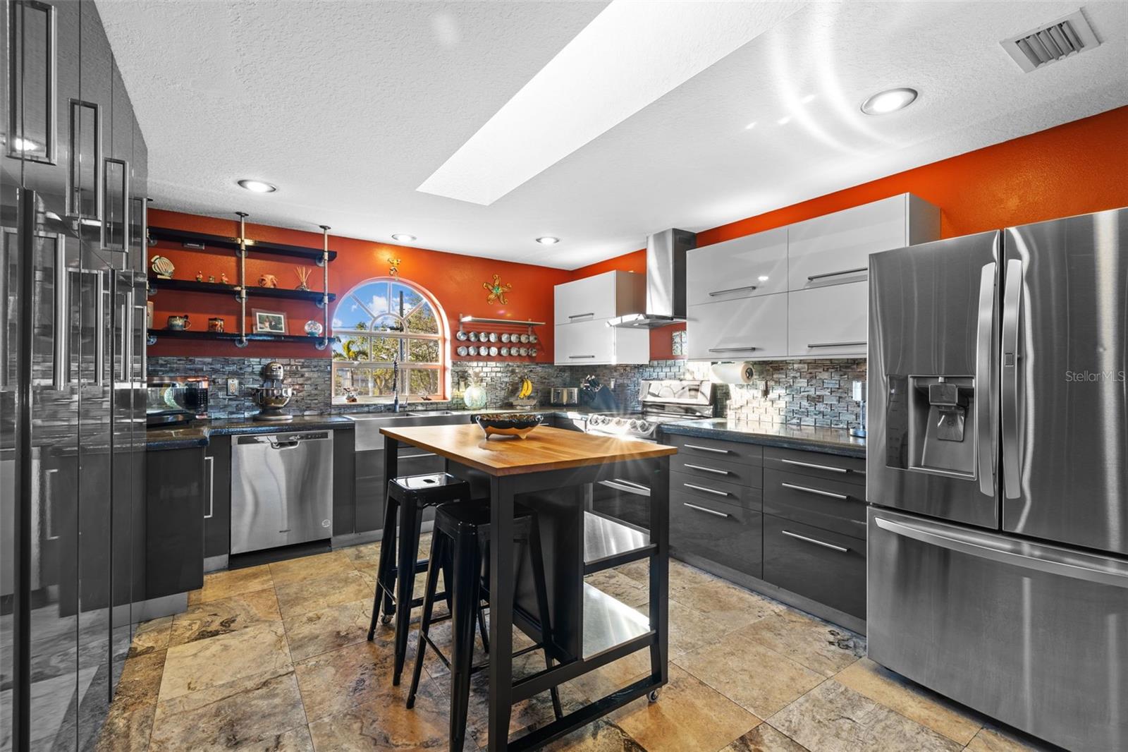 3114 BLUFF BLVD, HOLIDAY, FL, 34691