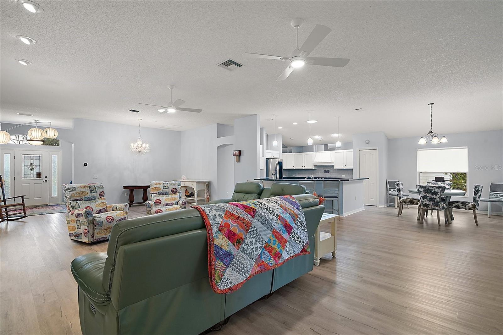 1738 AUGUSTINE DR, THE VILLAGES, FL, 32159