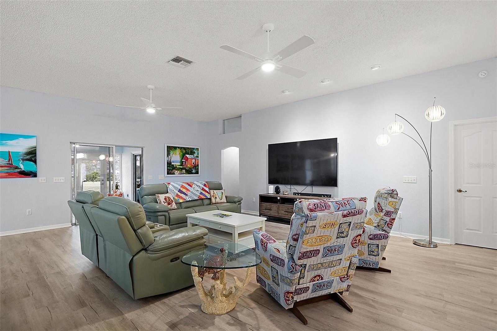 1738 AUGUSTINE DR, THE VILLAGES, FL, 32159