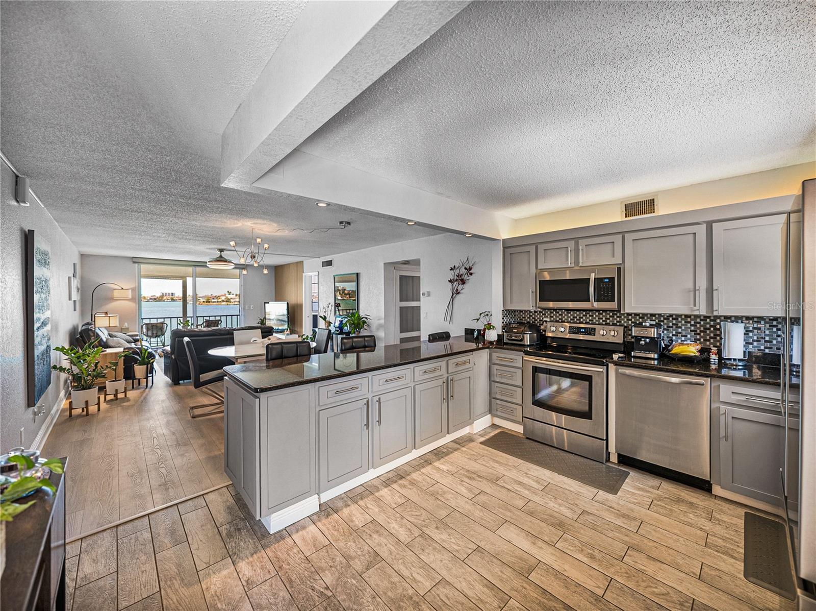 7910 SUN ISLAND DR S #301, SOUTH PASADENA, FL, 33707