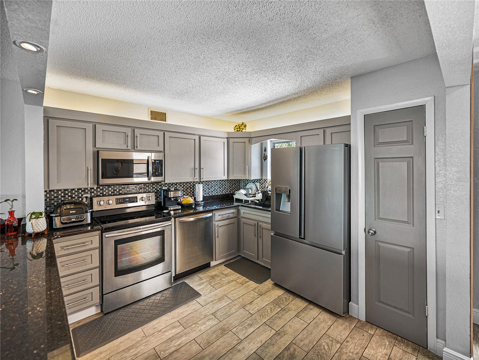 7910 SUN ISLAND DR S #301, SOUTH PASADENA, FL, 33707