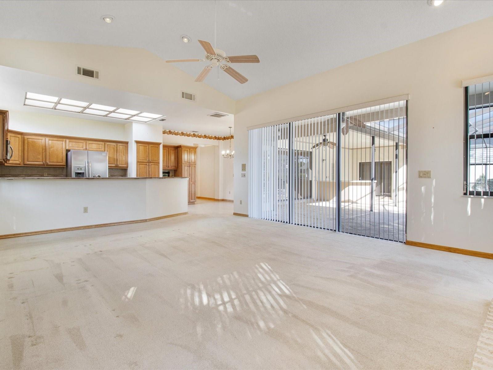 2806 FOREST CLUB DR, PLANT CITY, FL, 33566