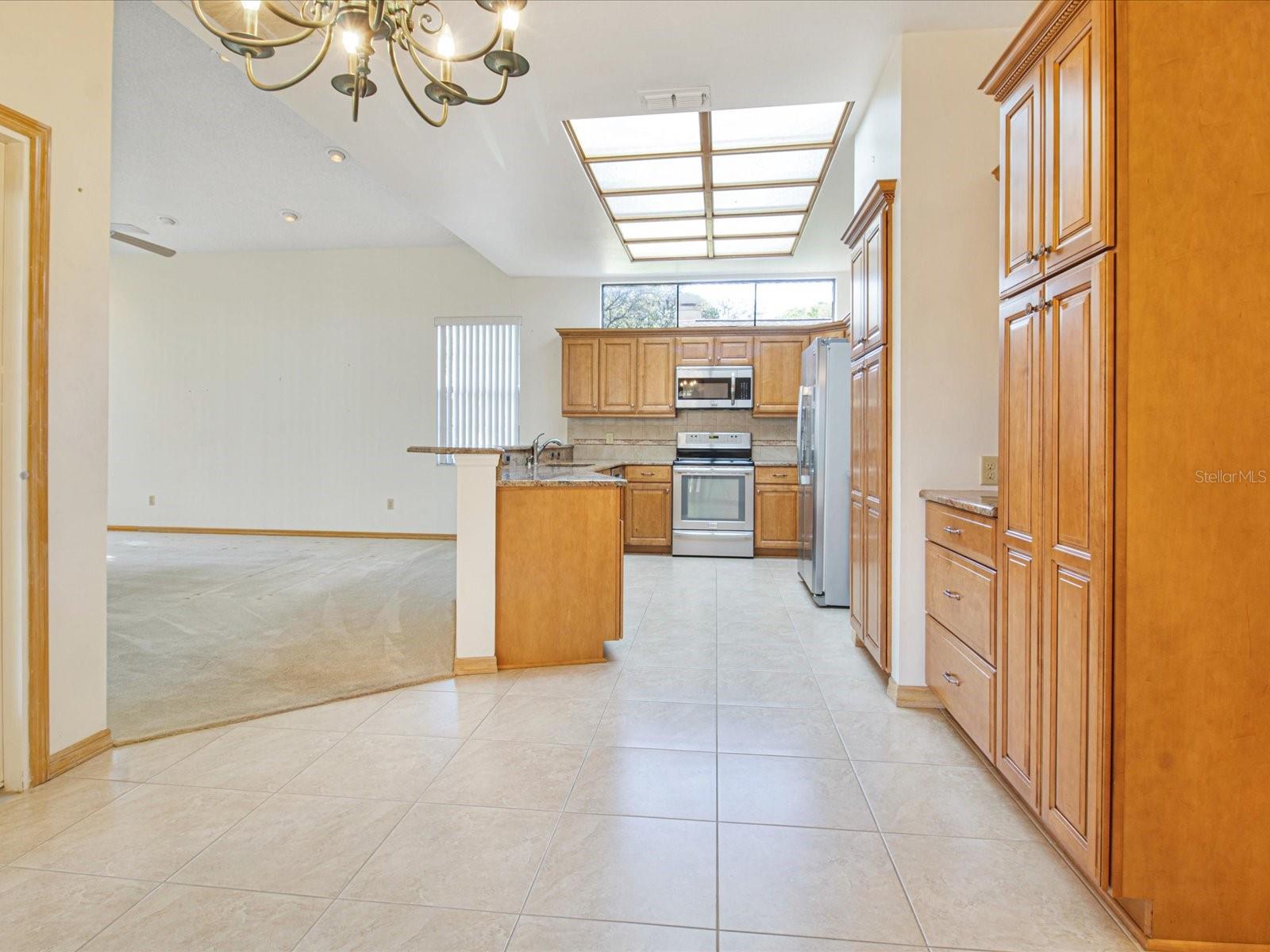 2806 FOREST CLUB DR, PLANT CITY, FL, 33566