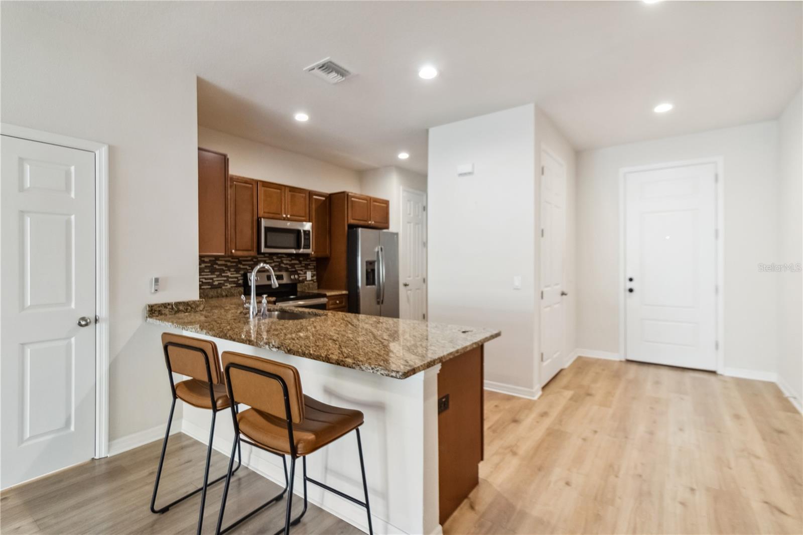 2262 MONTVIEW DR, CLEARWATER, FL, 33763