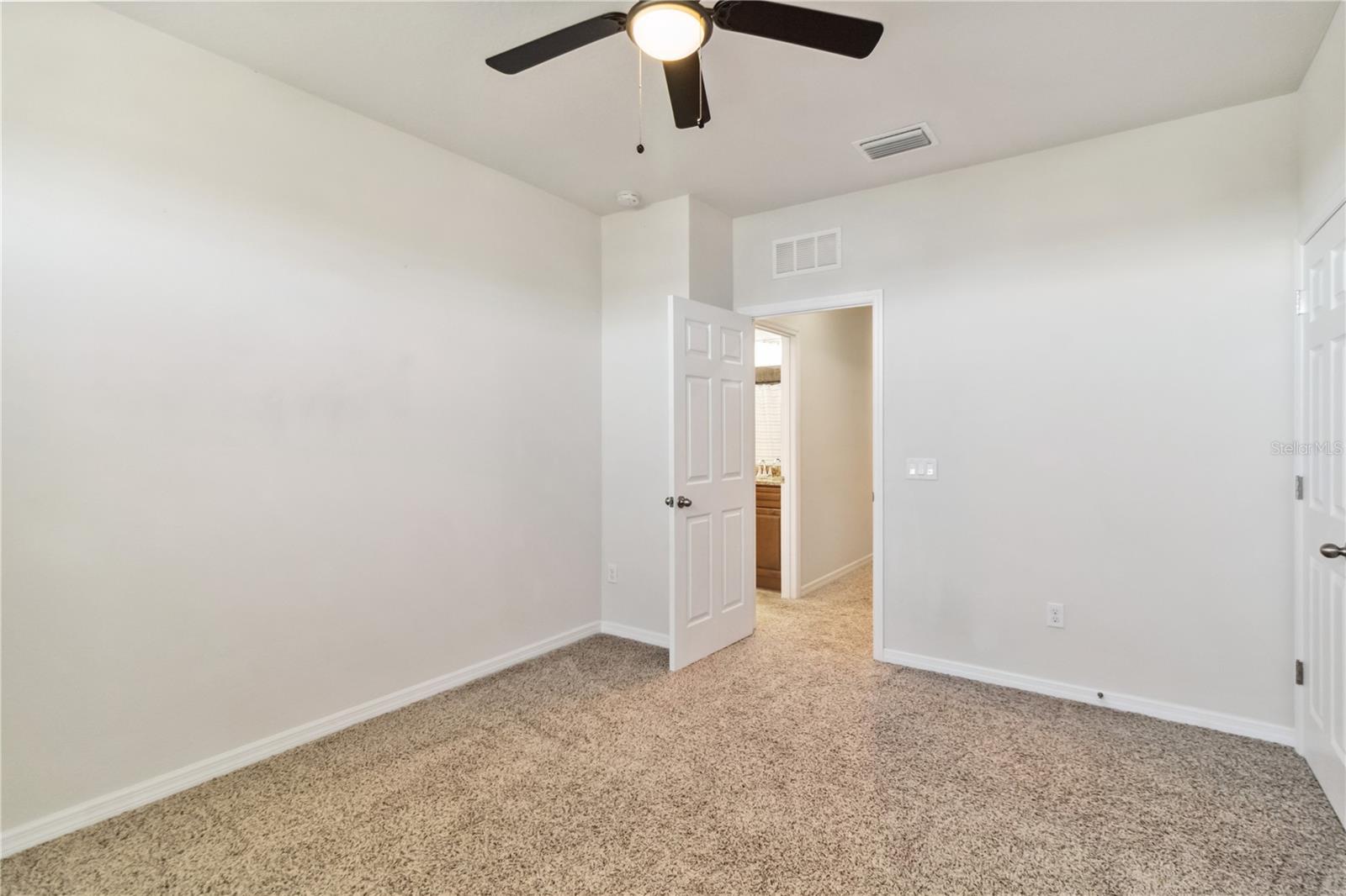 2262 MONTVIEW DR, CLEARWATER, FL, 33763