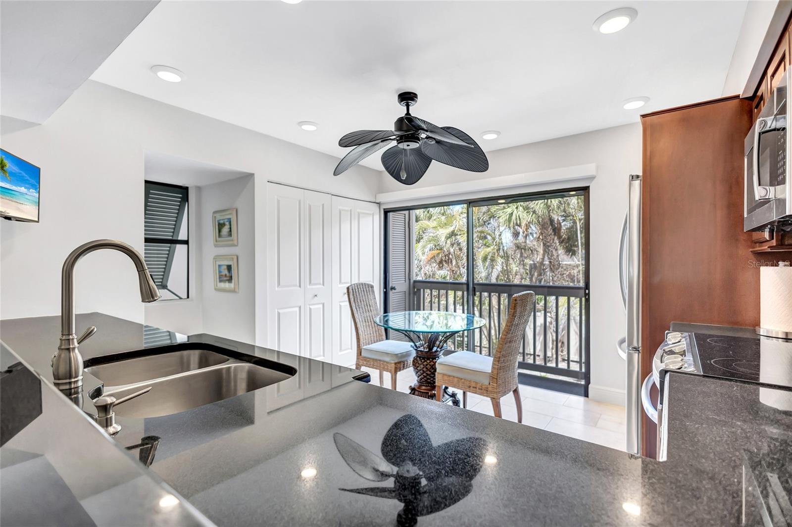 1113 LAKE HOUSE CIR #C110, SARASOTA, FL, 34242