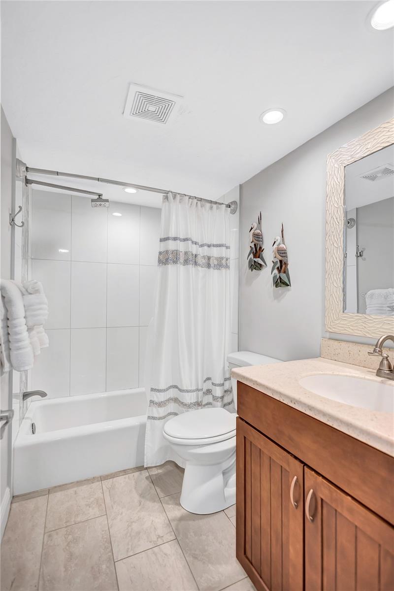 1113 LAKE HOUSE CIR #C110, SARASOTA, FL, 34242