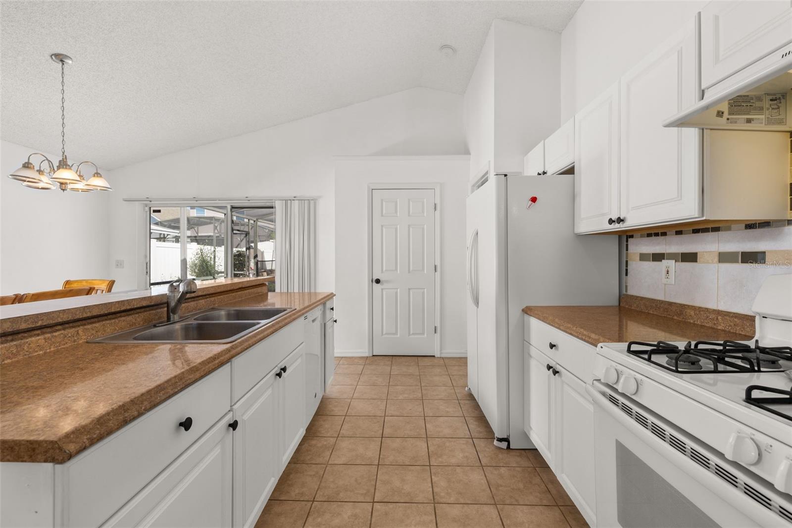 121 SONJA CIR, DAVENPORT, FL, 33897
