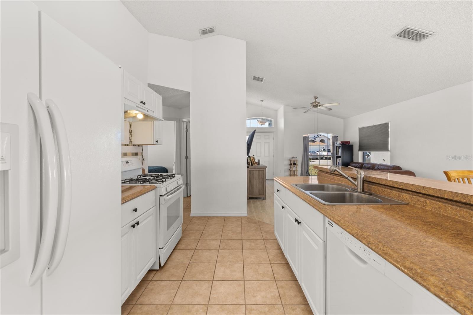 121 SONJA CIR, DAVENPORT, FL, 33897