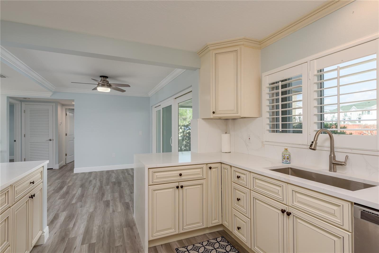311 ISLAND WAY #101, CLEARWATER BEACH, FL, 33767