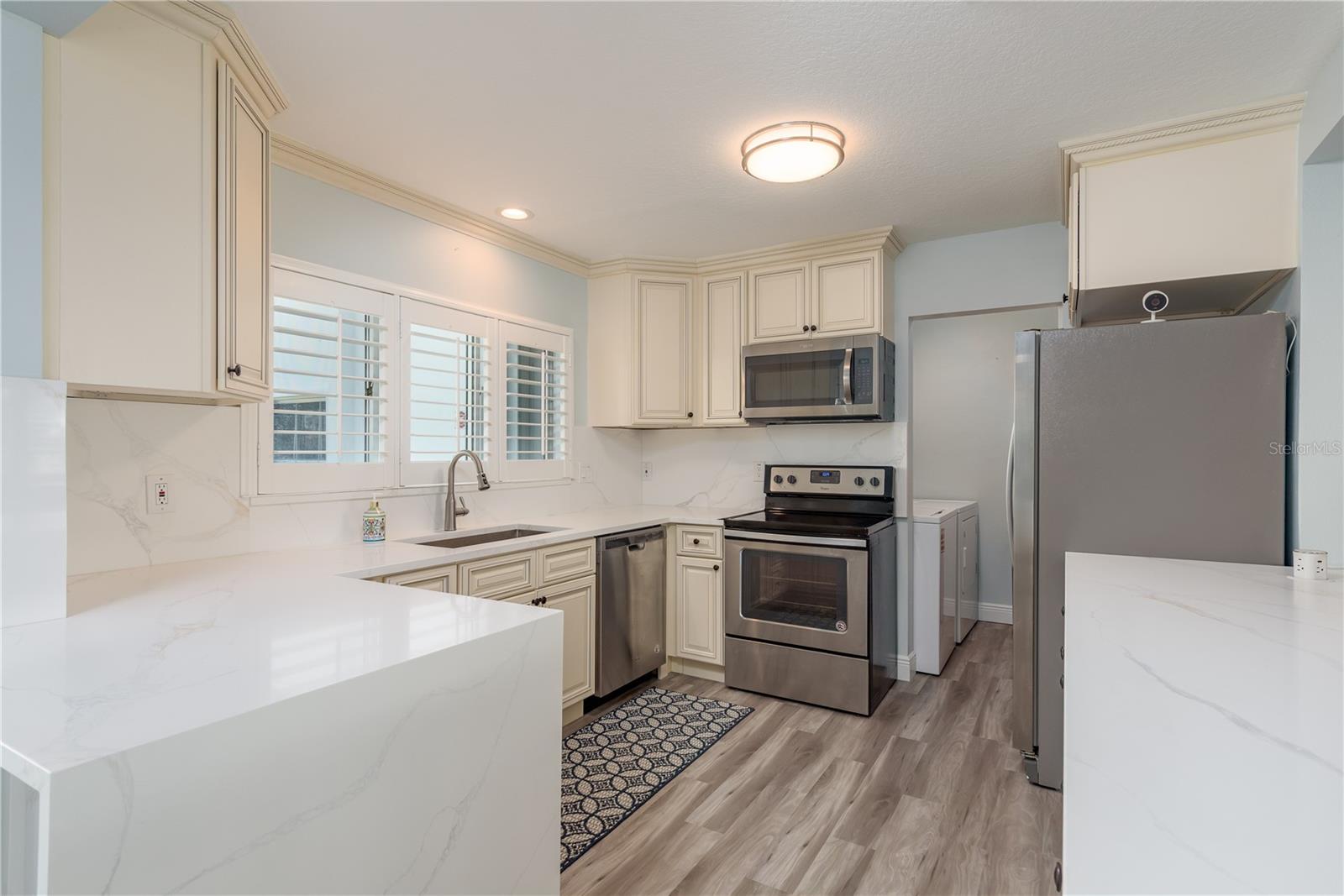 311 ISLAND WAY #101, CLEARWATER BEACH, FL, 33767