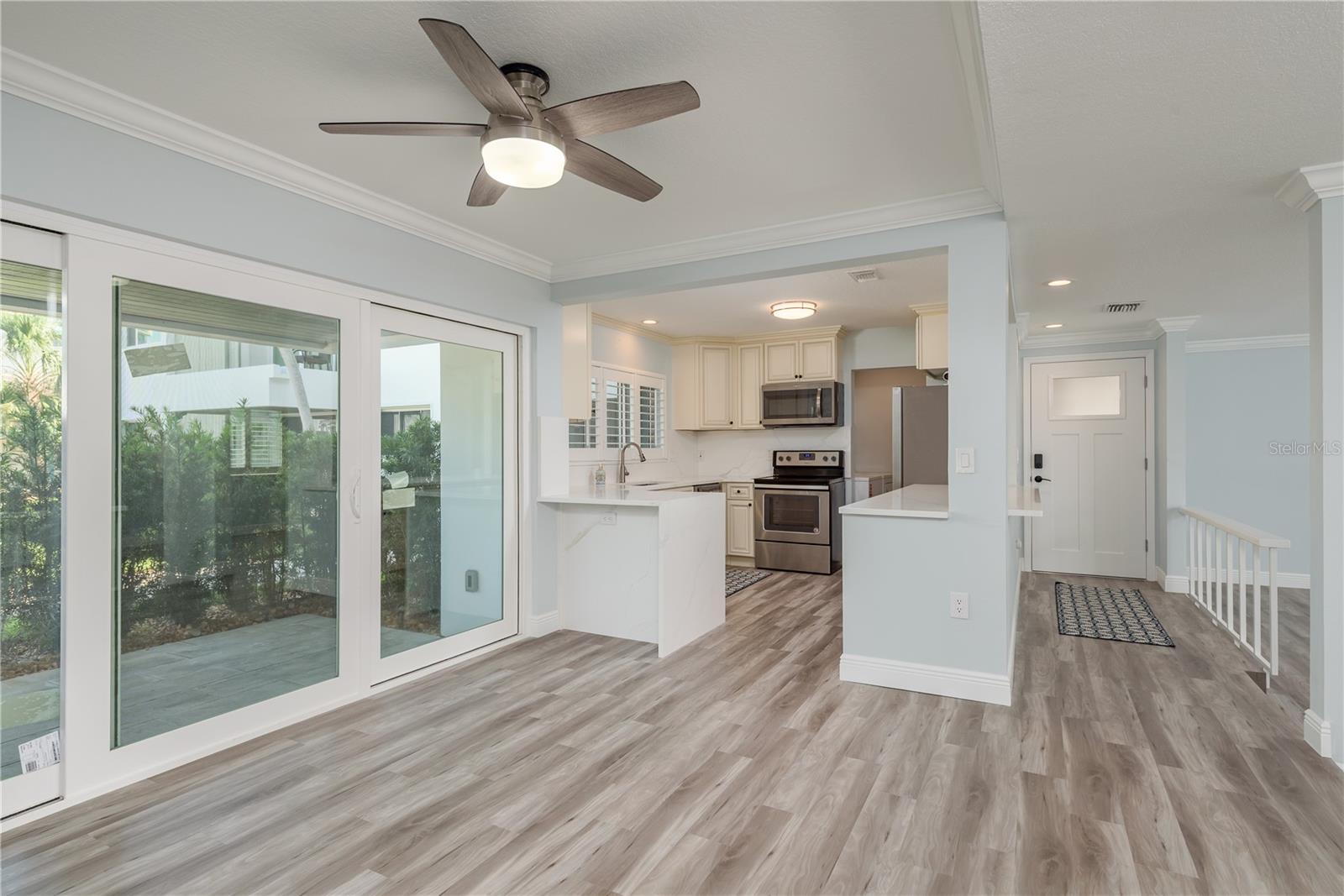 311 ISLAND WAY #101, CLEARWATER BEACH, FL, 33767
