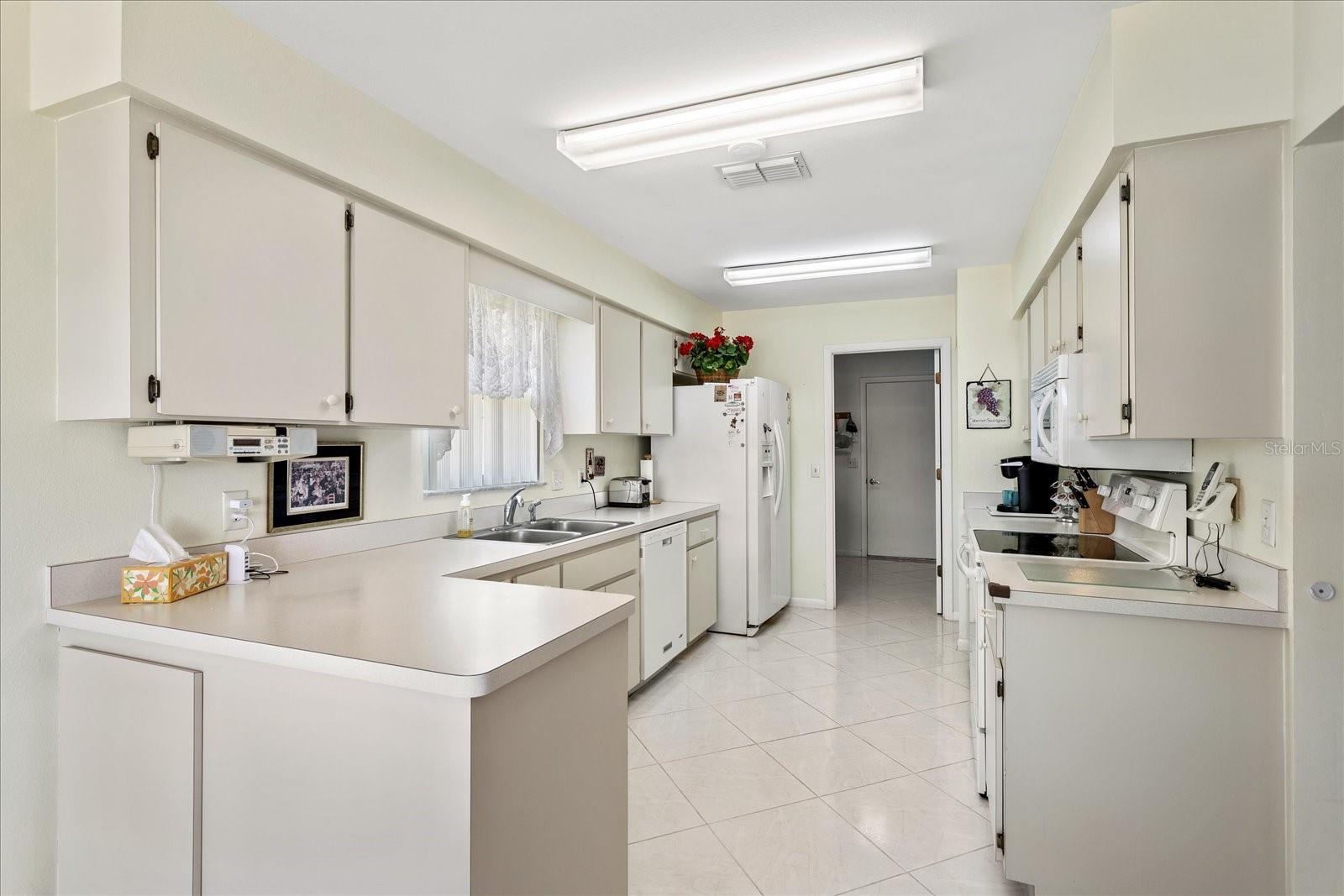 3748 INNISBROOK DR, LAKELAND, FL, 33810