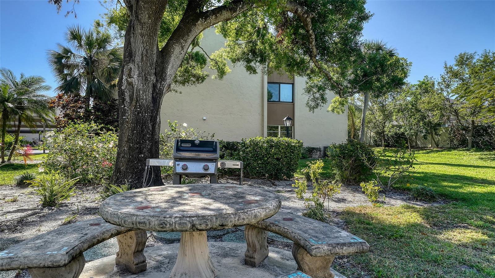 2504 CLUBHOUSE CIR #102, SARASOTA, FL, 34232