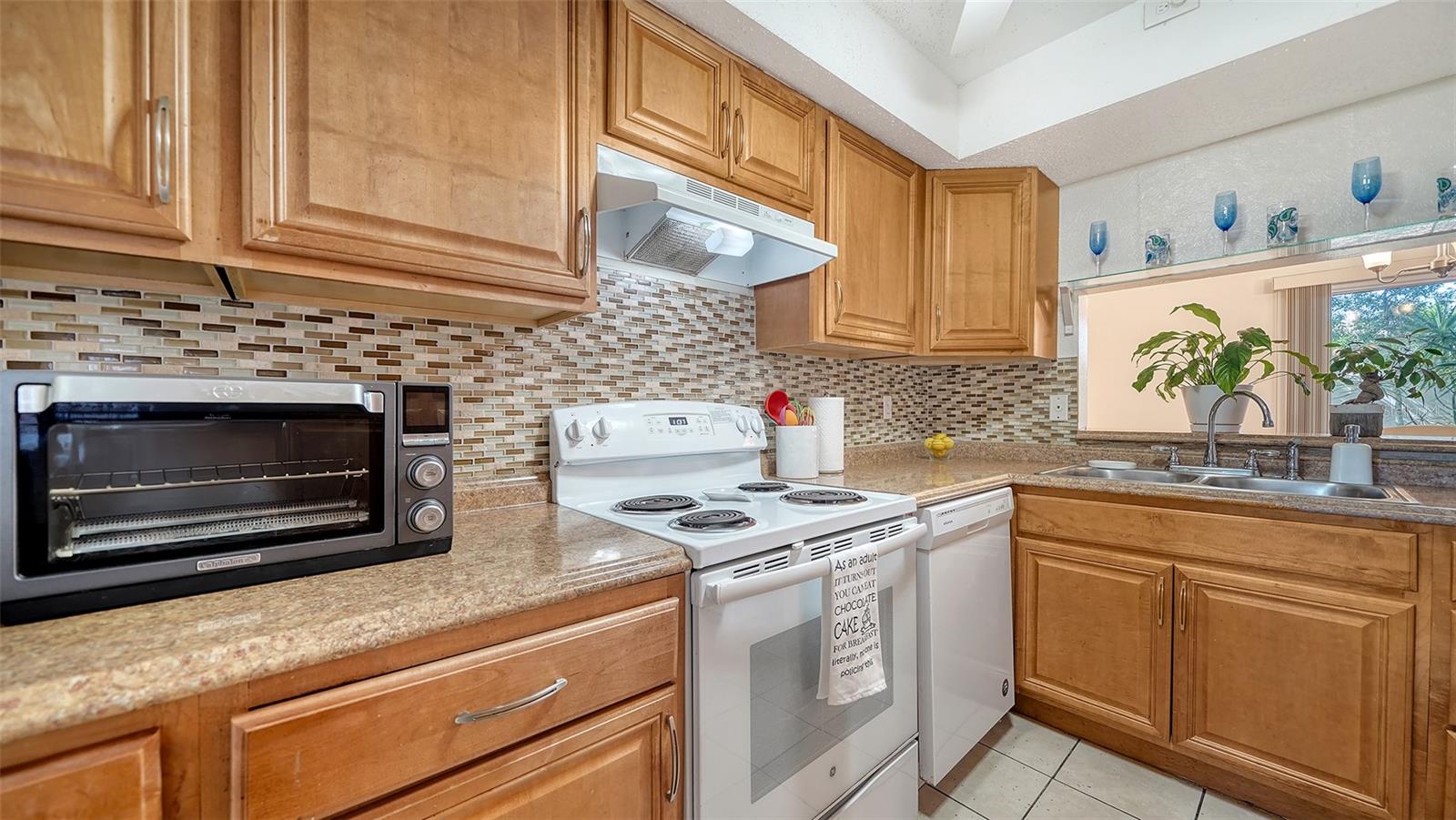 2504 CLUBHOUSE CIR #102, SARASOTA, FL, 34232