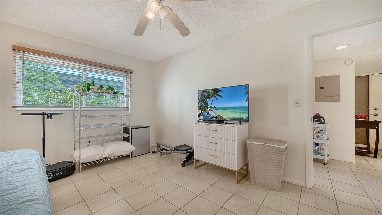 2504 CLUBHOUSE CIR #102, SARASOTA, FL, 34232