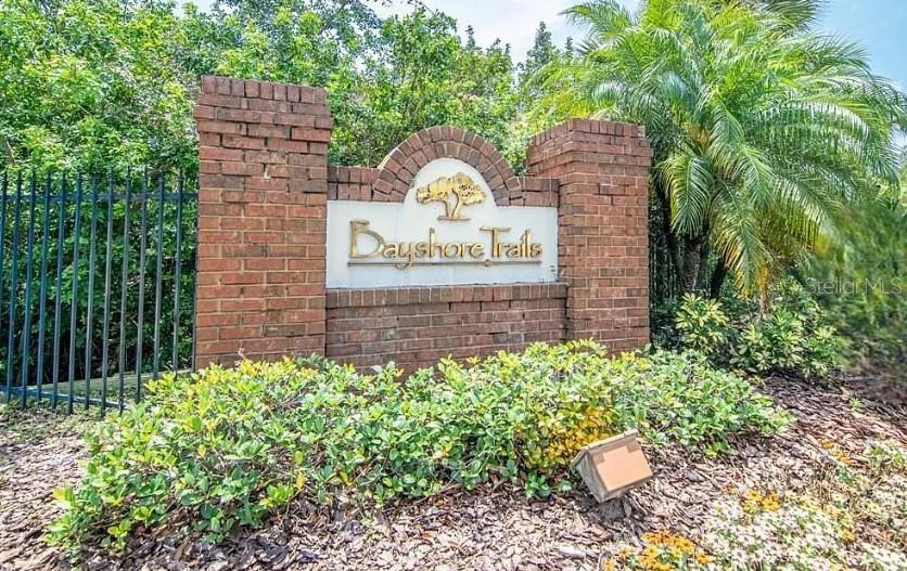 2880 BAYSHORE TRAILS DR, TAMPA, FL, 33611
