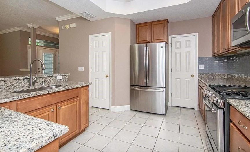 2880 BAYSHORE TRAILS DR, TAMPA, FL, 33611