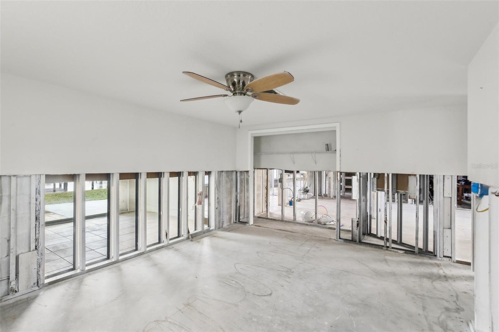 104 CARLYLE CIR, PALM HARBOR, FL, 34683