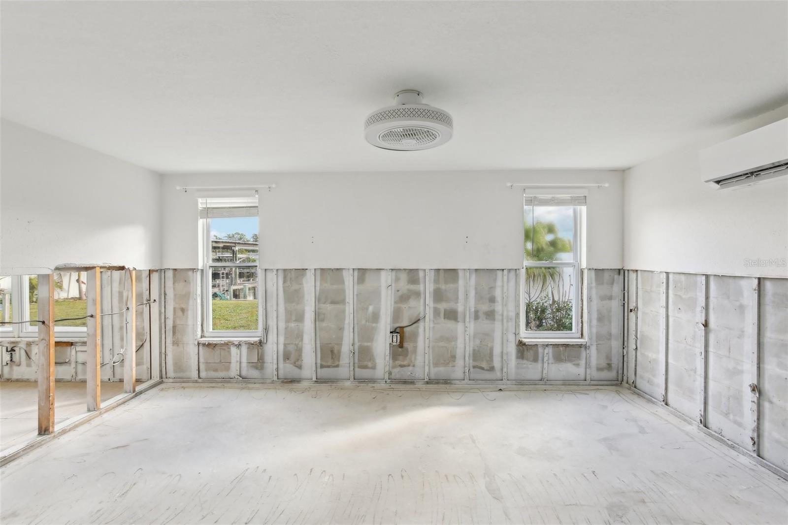 104 CARLYLE CIR, PALM HARBOR, FL, 34683