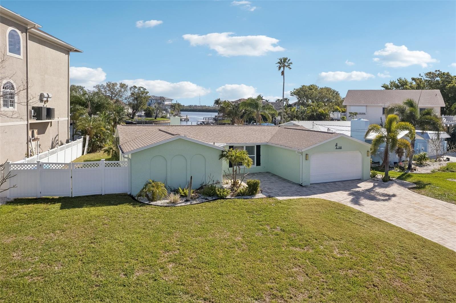 104 CARLYLE CIR, PALM HARBOR, FL, 34683