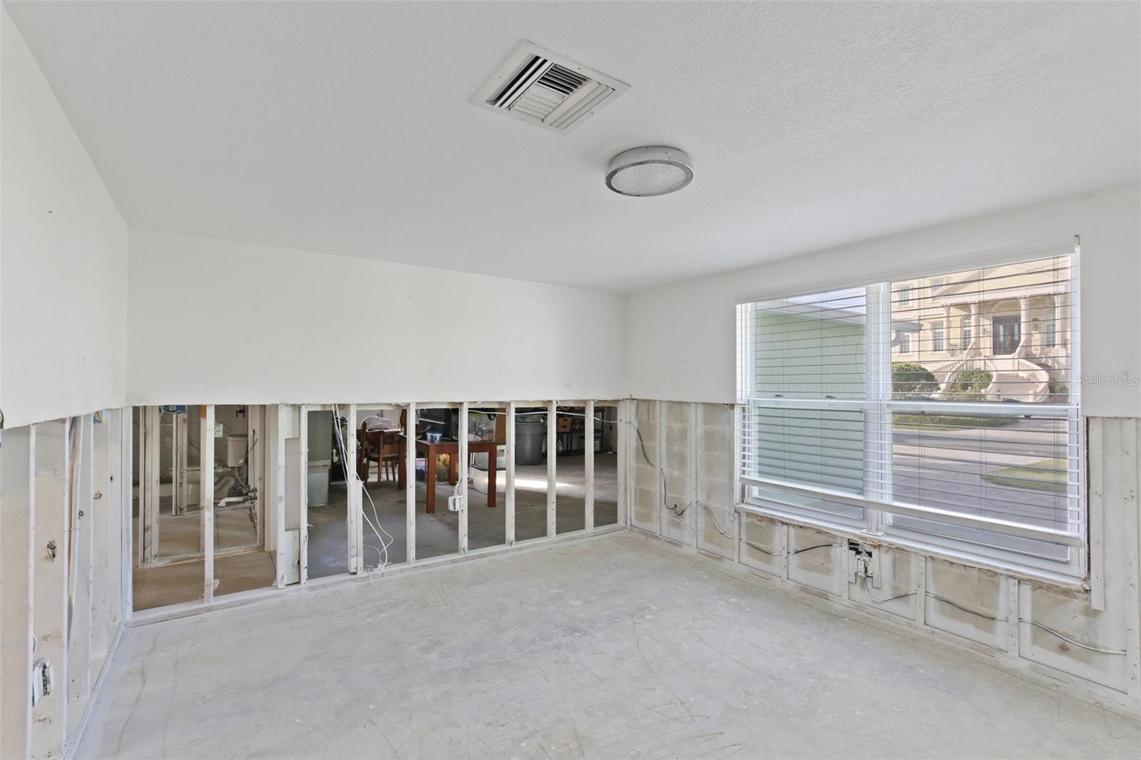 104 CARLYLE CIR, PALM HARBOR, FL, 34683