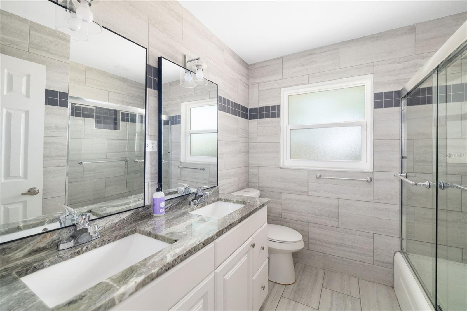 5522 YORKSHIRE WAY, SARASOTA, FL, 34231